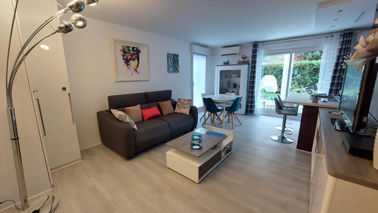 Charmant Appartement Residentiel Avec Terrasse, Jardin Privatif Et Piscine A Cannes Eksteriør bilde